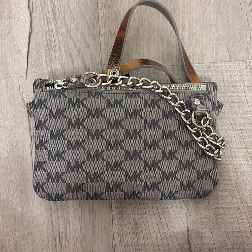 New M Michael Kors mini bag gray